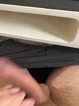 Romain2841 online show from April 14, 12:16 pm