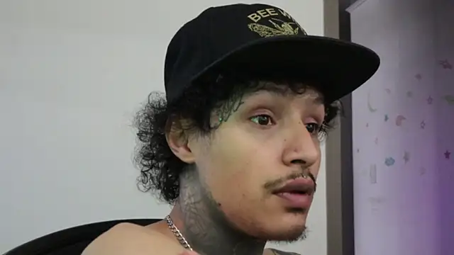 trieone online show from December 18, 5:20 pm