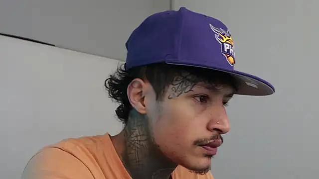 trieone online show from February 14, 5:09 am