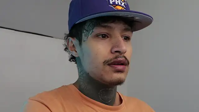 trieone online show from February 15, 4:36 am