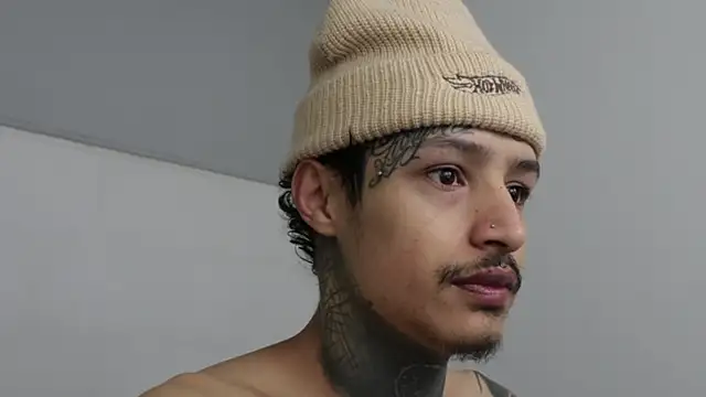 trieone online show from January 14, 5:51 am