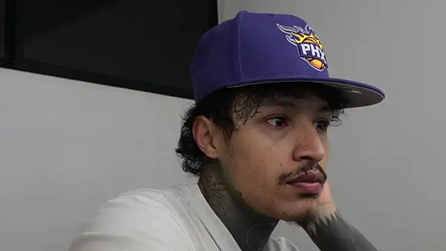 trieone online show from March 23, 2:37 am