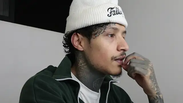 trieone online show from January 13, 12:09 am