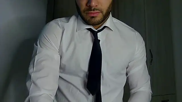 Justynn1 online show from February 8, 10:47 pm