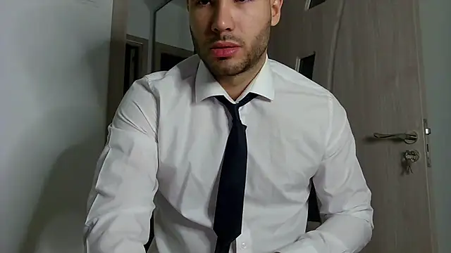 Snapshot of Justynn1 chatting on December 24, 1:06 am Justynn1 online show from December 24, 1:06 am