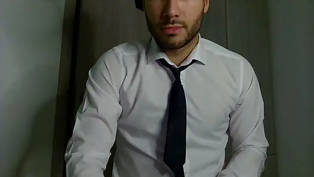 Snapshot of Justynn1 chatting on January 12, 12:07 am Justynn1 online show from January 12, 12:07 am