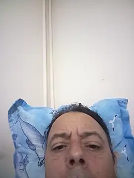 Snapshot of david_geam chatting on January 25, 3:09 pm david geam online show from January 25, 3:09 pm