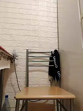 Snapshot of david_geam chatting on January 12, 4:42 am david geam online show from January 12, 4:42 am