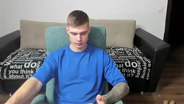 maks wolfis online show from January 22, 1:53 pm