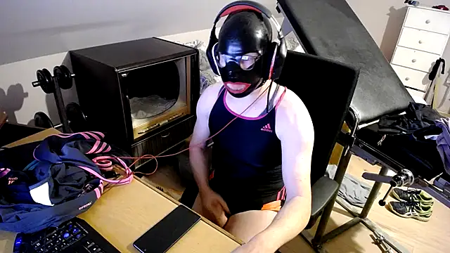 Snapshot of Kinkidani86 chatting on October 23, 5:27 pm Kinkidani86 online show from October 23, 5:27 pm