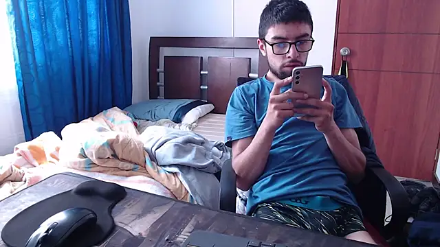 fvckolombianguyy online show from March 1, 3:05 pm