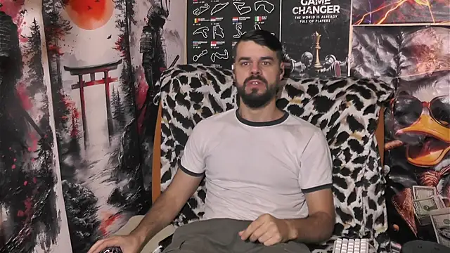 00george online show from December 18, 1:29 pm