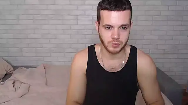 Alexxx horny online show from November 3, 5:48 pm