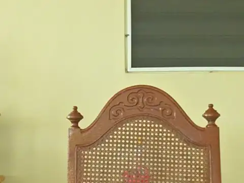 thesugar32 online show from September 10, 1:43 pm