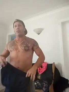 Snapshot of trucker1979 chatting on October 10, 6:02 pm trucker1979 online show from October 10, 6:02 pm