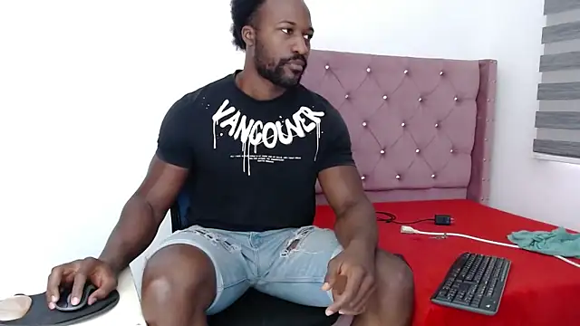 BlackNike online show from December 21, 2:47 pm