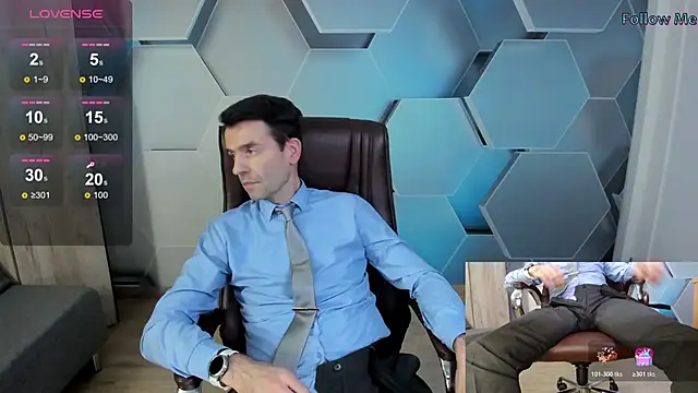 SteveTiger online show from December 22, 2:36 pm