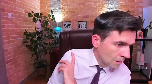 SteveTiger online show from January 24, 10:43 am