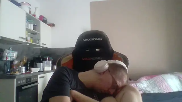 David250692 online show from July 19, 4:46 pm