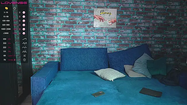 mark normal online show from January 12, 11:04 pm