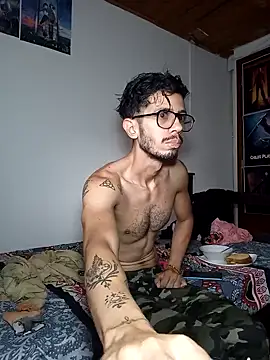 alisterxxx online show from December 7, 11:40 am