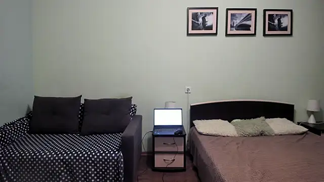 Marrymepls online show from April 15, 2:50 pm