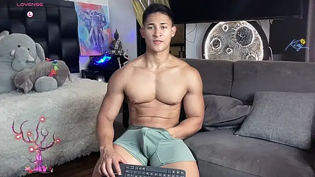 BenjaminCooperk online show from May 29, 12:31 am