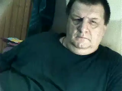 Snapshot of Vyrtous579 chatting on February 8, 3:21 pm Vyrtous579 online show from February 8, 3:21 pm