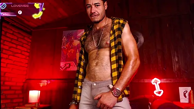 PedroMancini online show from October 2, 2:54 pm