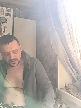 DanielOhCool online show from March 15, 8:26 am