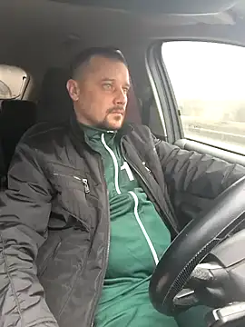 DanielOhCool online show from January 28, 11:28 am