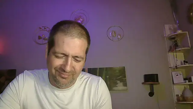 Snapshot of matrikes1 chatting on February 22, 7:21 pm matrikes1 online show from February 22, 7:21 pm