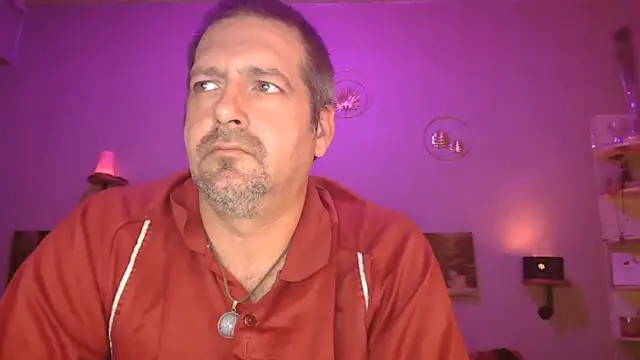 Snapshot of matrikes1 chatting on March 10, 5:07 pm matrikes1 online show from March 10, 5:07 pm