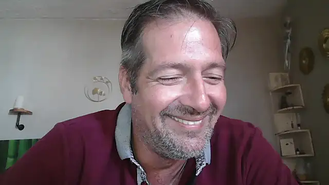 Snapshot of matrikes1 chatting on September 28, 2:04 pm matrikes1 online show from September 28, 2:04 pm