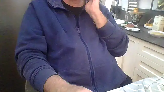 ANONIMO7735 online show from October 3, 10:31 am