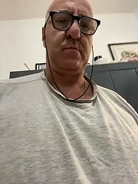 ANONIMO7735 online show from September 20, 9:15 pm