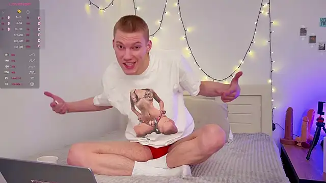 Snapshot of davey_ebash chatting on January 24, 6:25 pm davey ebash online show from January 24, 6:25 pm