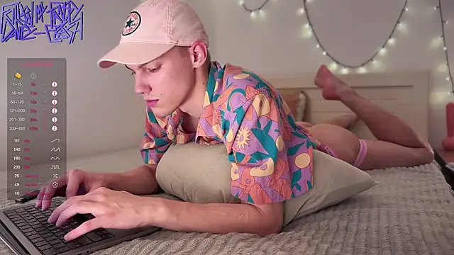 Snapshot of davey_ebash chatting on September 27, 6:28 pm davey ebash online show from September 27, 6:28 pm