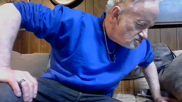 Snapshot of Makowboy chatting on December 29, 10:36 pm Makowboy online show from December 29, 10:36 pm