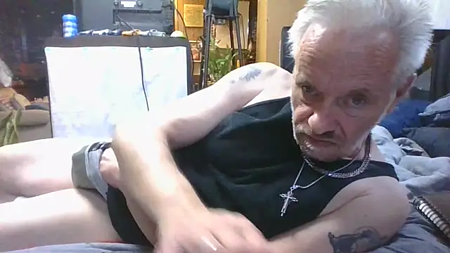 Snapshot of Makowboy chatting on September 14, 4:42 pm Makowboy online show from September 14, 4:42 pm