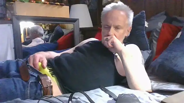 Snapshot of Makowboy chatting on September 23, 10:42 pm Makowboy online show from September 23, 10:42 pm