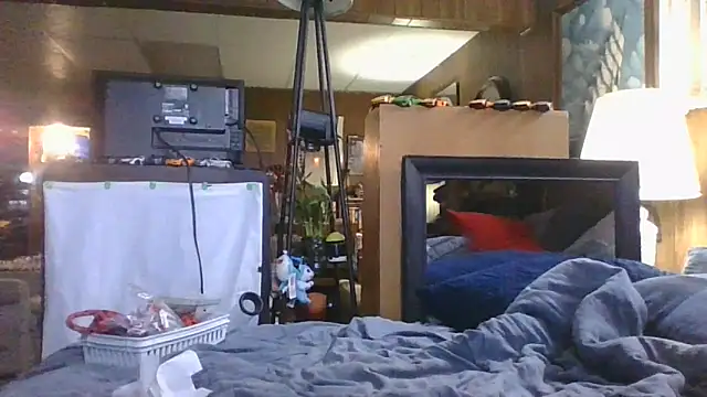 Snapshot of Makowboy chatting on September 12, 7:47 pm Makowboy online show from September 12, 7:47 pm