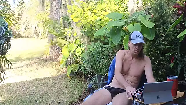 Snapshot of eliberator1777 chatting on January 30, 9:14 pm eliberator1777 online show from January 30, 9:14 pm