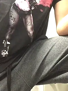 69RIPsta69 online show from March 10, 4:17 am