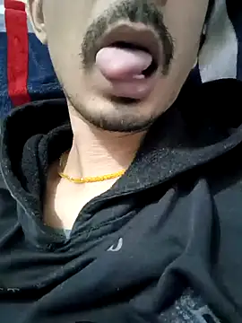 Snapshot of dreamtoungelick69 chatting on December 10, 12:02 am dreamtoungelick69 online show from December 10, 12:02 am