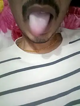 Snapshot of dreamtoungelick69 chatting on March 3, 5:56 pm dreamtoungelick69 online show from March 3, 5:56 pm