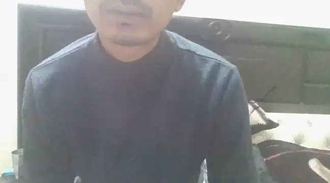 Snapshot of dreamtoungelick69 chatting on January 5, 6:45 pm dreamtoungelick69 online show from January 5, 6:45 pm