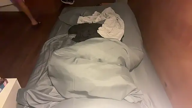 alextang2005 online show from October 5, 12:14 am