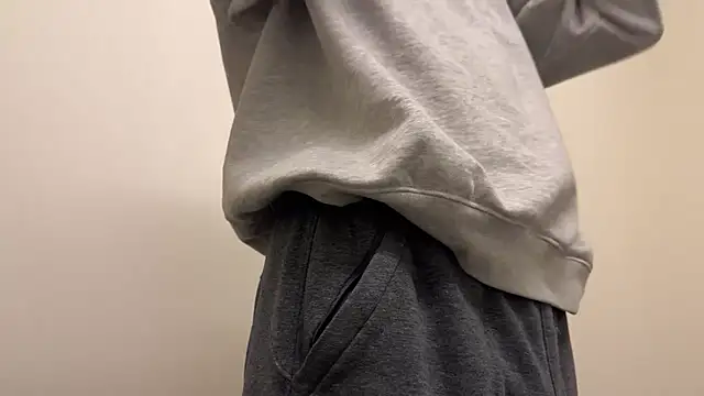 alextang2005 online show from March 2, 10:45 pm