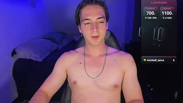 Alex smith00 online show from September 12, 1:05 am